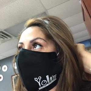 Meet your Posher, Yolis